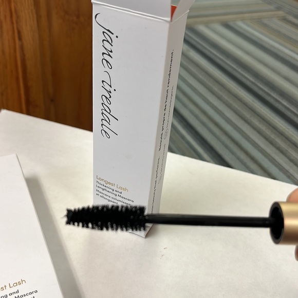 jane iredale mascara BLACK ICE - Picture 3 of 5